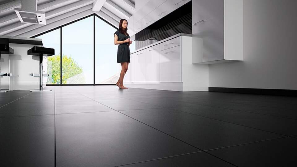 Die elektrische Fußbodenheizung eignet sich für Holzboden-Konstruktionen und andere kritische Untergründe.